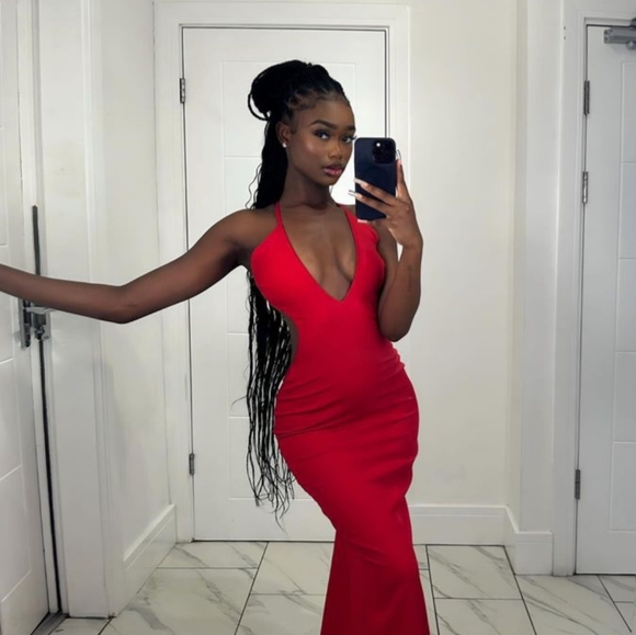 Dress - Picture 5 of 5